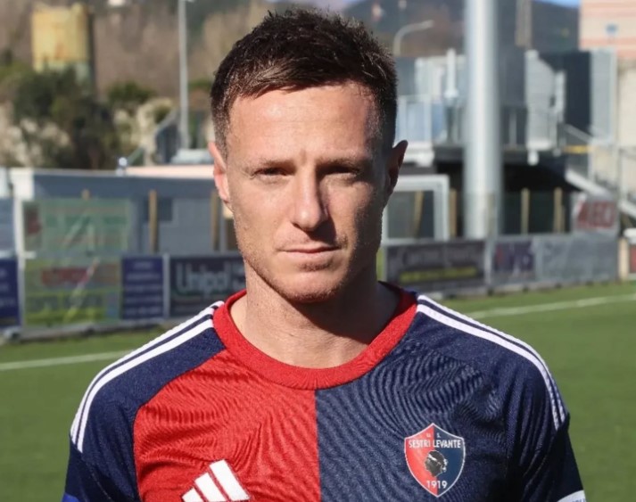 Sestri Levante, Raggio Garibaldi a 37 anni lascia il calcio giocato. La società: "Grazie di tutto, corsaro!"