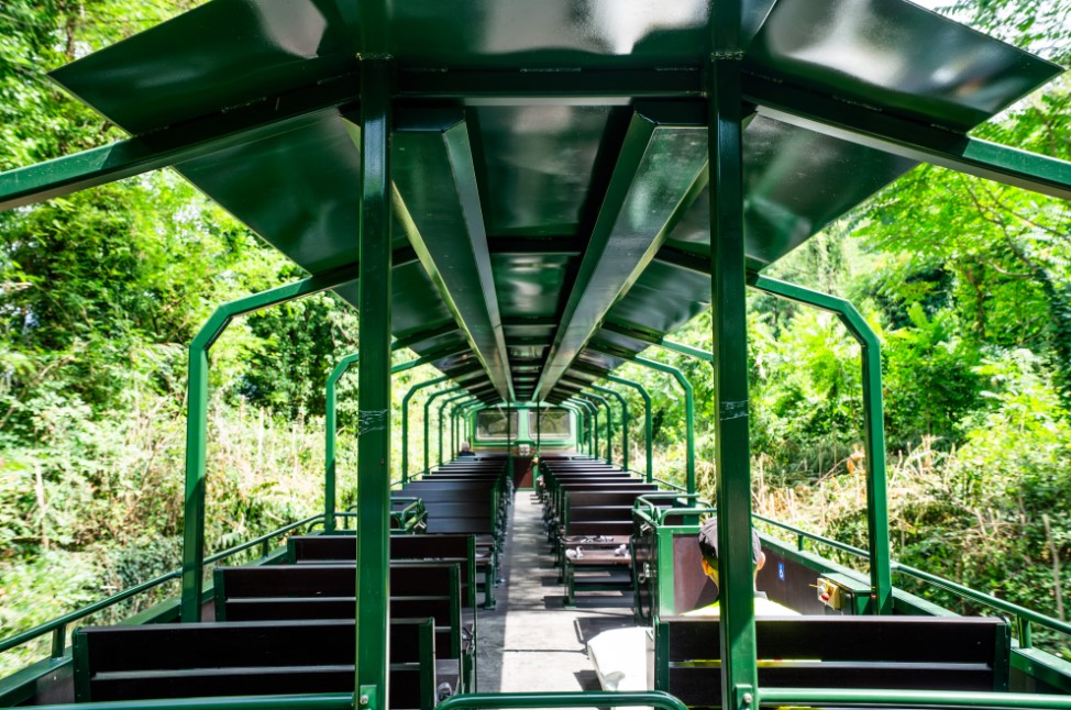 Fondazione FS: debuttano le carrozze panoramiche, un turismo ferroviario sostenibile tra Lago d’Iseo e Franciacorta