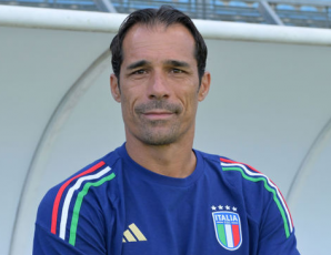 Ufficiale, Bernardo Corradi è il nuovo allenatore della Sampdoria: "Nessuna promessa, solo abnegazione"