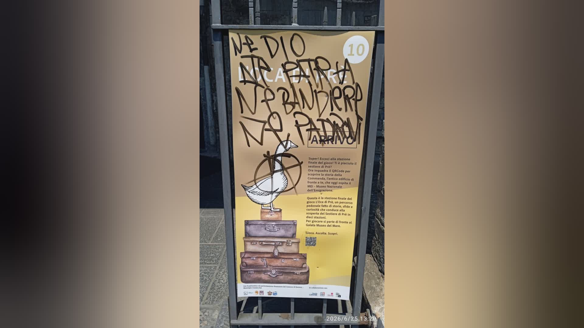 Genova, atti vandalici ai pannelli del Mei nella notte di San Giovanni