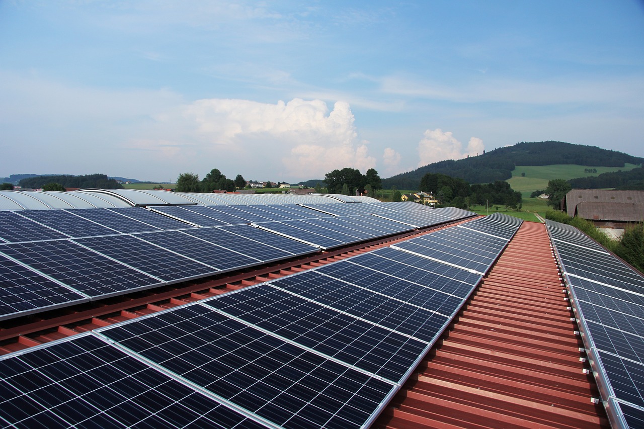 Corinaldo, inaugurato il nuovo parco fotovoltaico sulla discarica: energia pulita e sostenibile e risparmio per i cittadini