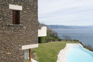 Arenzano, la Pineta diventa un laboratorio di architettura: torna il festival "Abitare la Vacanza / Pineta Modernissima"