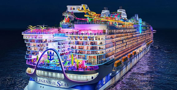 La Spezia accoglie la nave da crociera più grande del mondo: arriva la Legend of the Seas