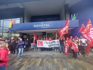 Genova Novotel, reintegrate le lavoratrici licenziate dopo lo sciopero. Filcams Cgil: "Prima vittoria, ora vigileremo sul pagamento degli arretrati"