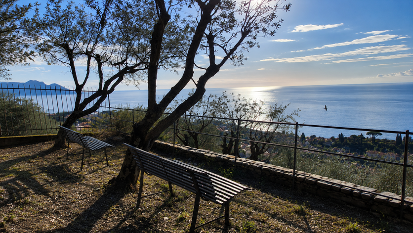 Genova Nervi, riapre il belvedere di via Croce di Ferro: restaurato uno dei panorami più suggestivi del Levante