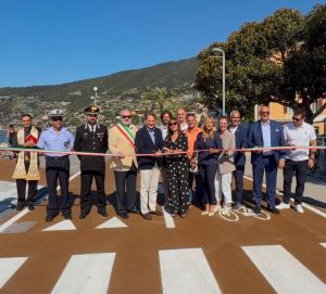 Ospedaletti: inaugurato completamento ciclopedonale lungomare