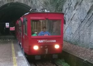 Genova, funicolare Zecca-Righi ancora fuori servizio: nuovo stop per un guasto tecnico
