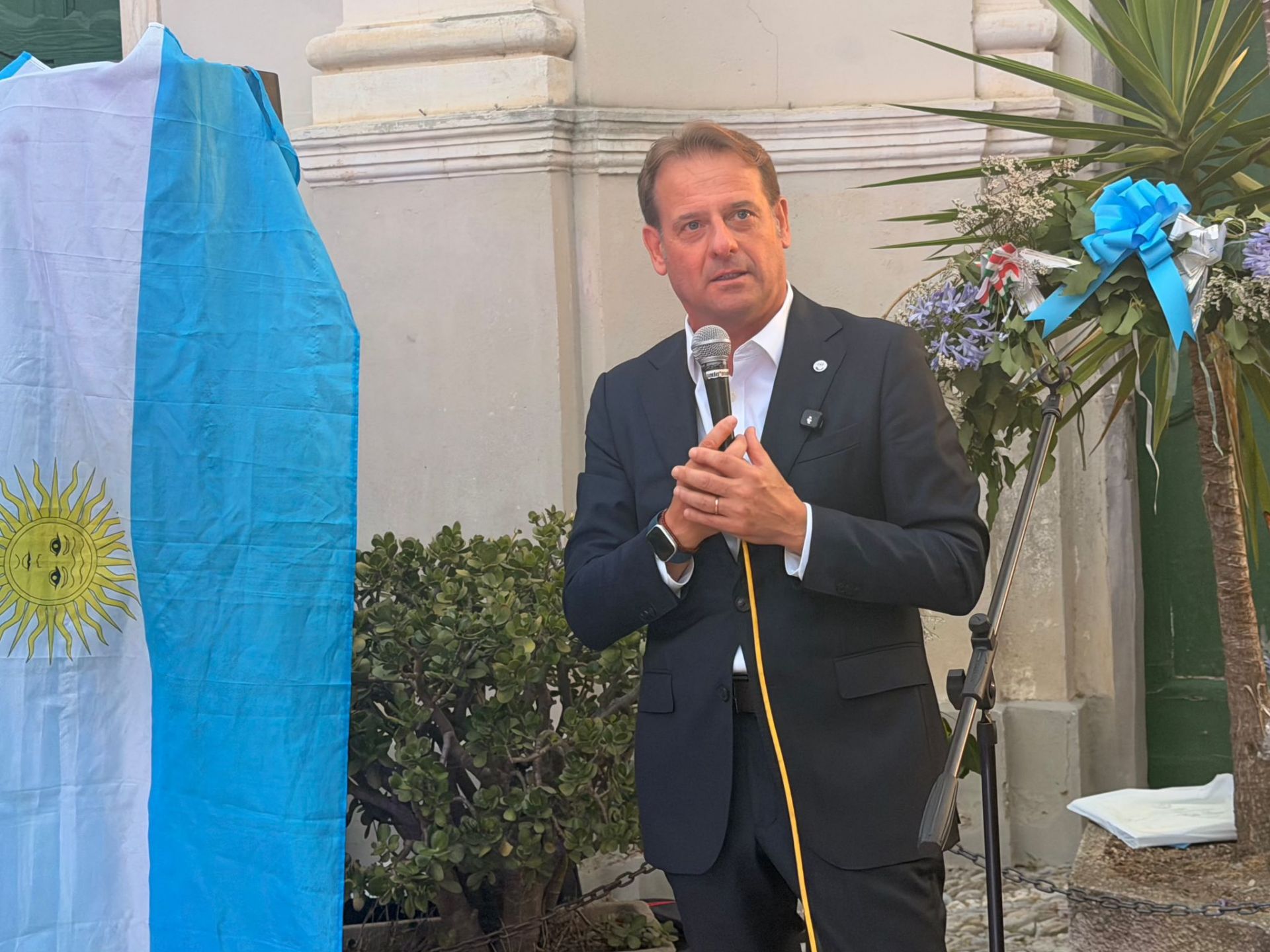 Costa d’Oneglia, 36ª Festa della Bandiera Argentina: Marco Scajola celebra il legame tra Liguria e Argentina