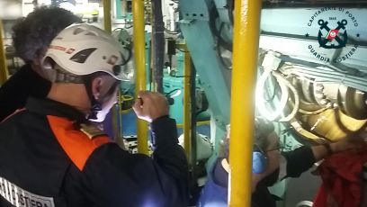 Genova, la Guardia Costiera ferma la nave "Bleu de Nîmes" dopo un'ispezione