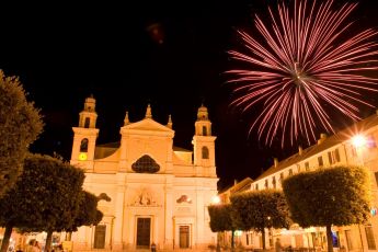 Pietra Ligure celebra il Miracolo di San Nicolò: processione, fiera e spettacolo piromusicale