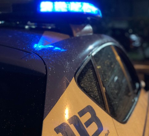 Genova: sventato furto in un bar grazie all'allarme sul telefono del titolare, arrestati un uomo e una donna