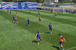 Sampdoria, Abildgaard decide la prima partitella a Temù. Insigne a bordocampo