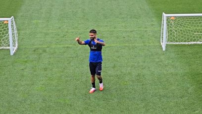 La Sampdoria aumenta il carico con l'allenamento nei boschi, prime corse sul campo per Insigne