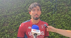 Genoa, Ellertsson: “Mi trovo meglio a piede invertito, quest’anno voglio segnare di più”