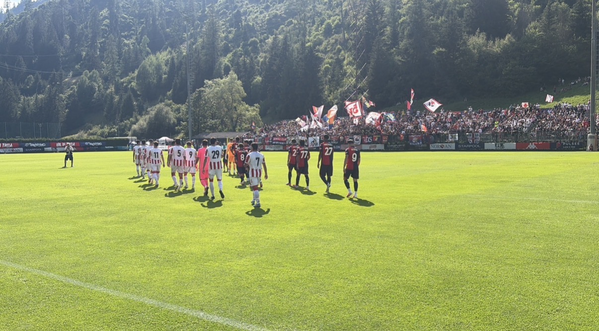 Il Genoa si fa rimontare dal Vicenza, finisce 2-2 l'ultima amichevole in Val di Fassa. Contusione alla gamba sinistra per Bijlow