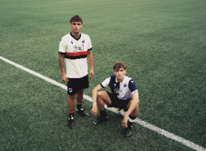 Ecco le maglie Samp e Doria con i richiami alle origini delle società fondatrici