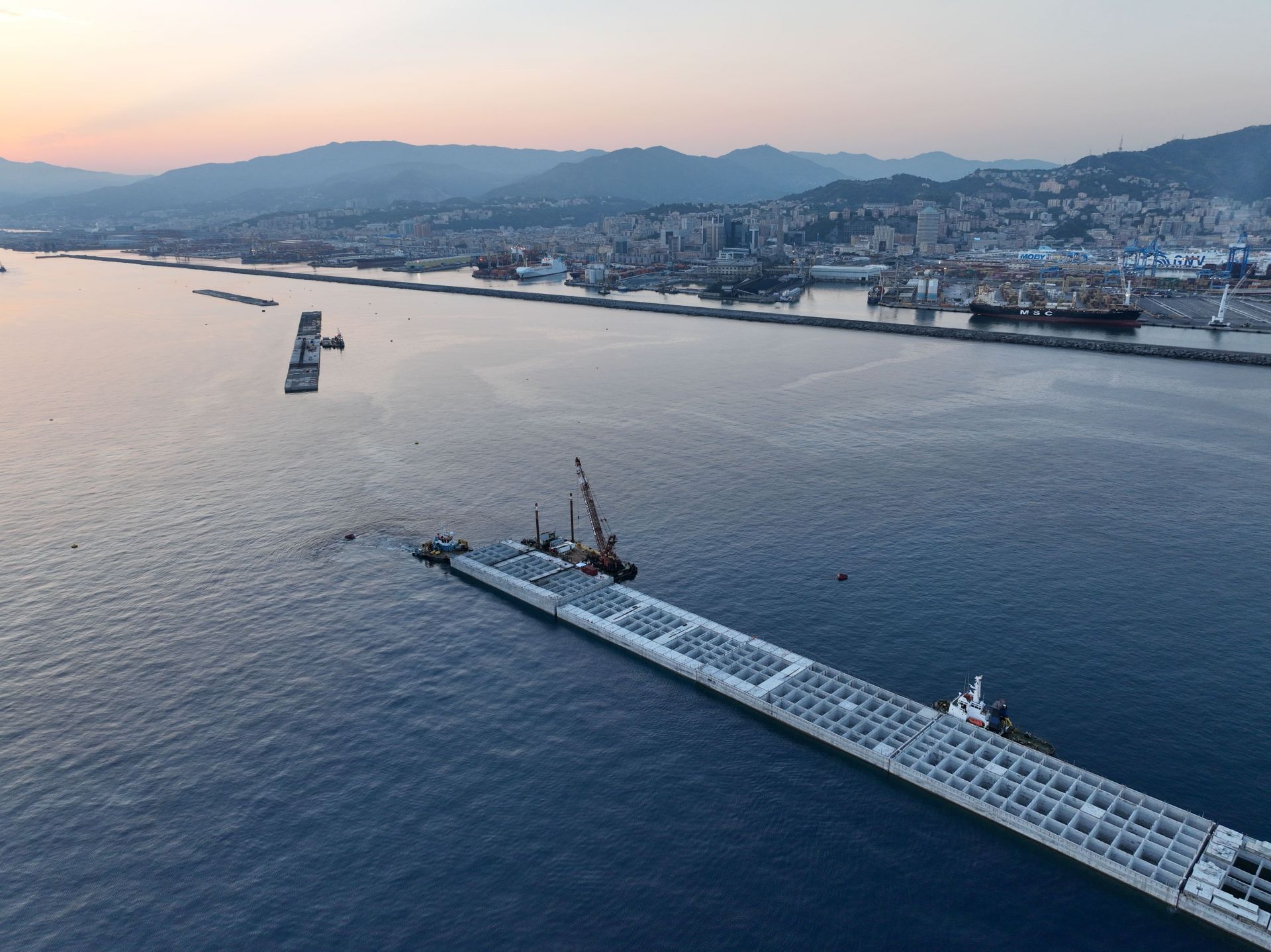 Nuova diga di Genova, superata quota 1.350 metri: accelerano i lavori con tre nuovi cassoni