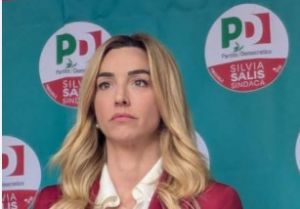 Salis alla FestUnità di Reggio: "Sicurezza, investimenti e lotta alle nuove povertà, basta slogan, servono risposte concrete”