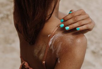Creme solari e conservazione dei farmaci in estate: cosa sapere