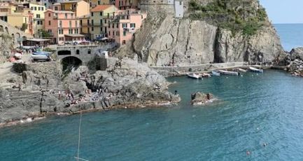 Turista muore dopo tuffo in mare, tragedia alle Cinque Terre