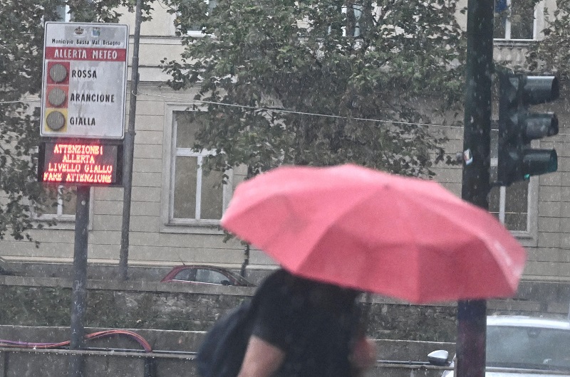 Maltempo, martedì nuova allerta gialla per temporali: Levante osservato speciale