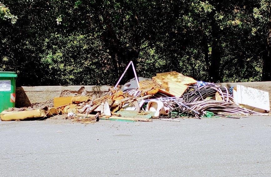Genova: Pegli, rimossa discarica abusiva lungo il torrente Varenna