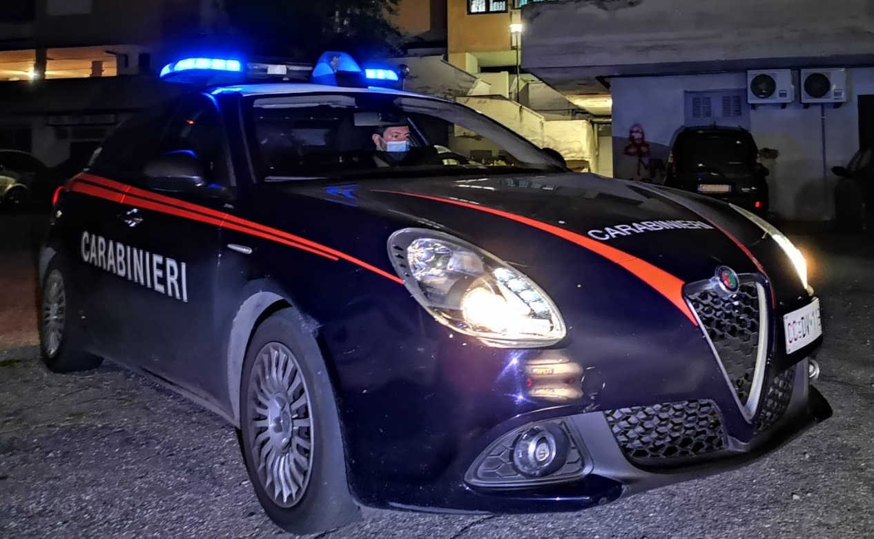 La Spezia, scavi presso oleodotto Nato, carabinieri fermano autore, è un nordafricano: "Cercavo meteoriti"