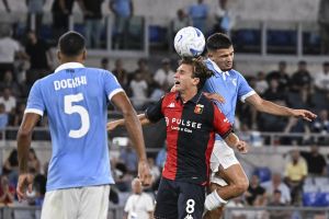 Un Genoa spento e impreciso si arrende alla Lazio (1-0). Pesa l'errore di Bijlow