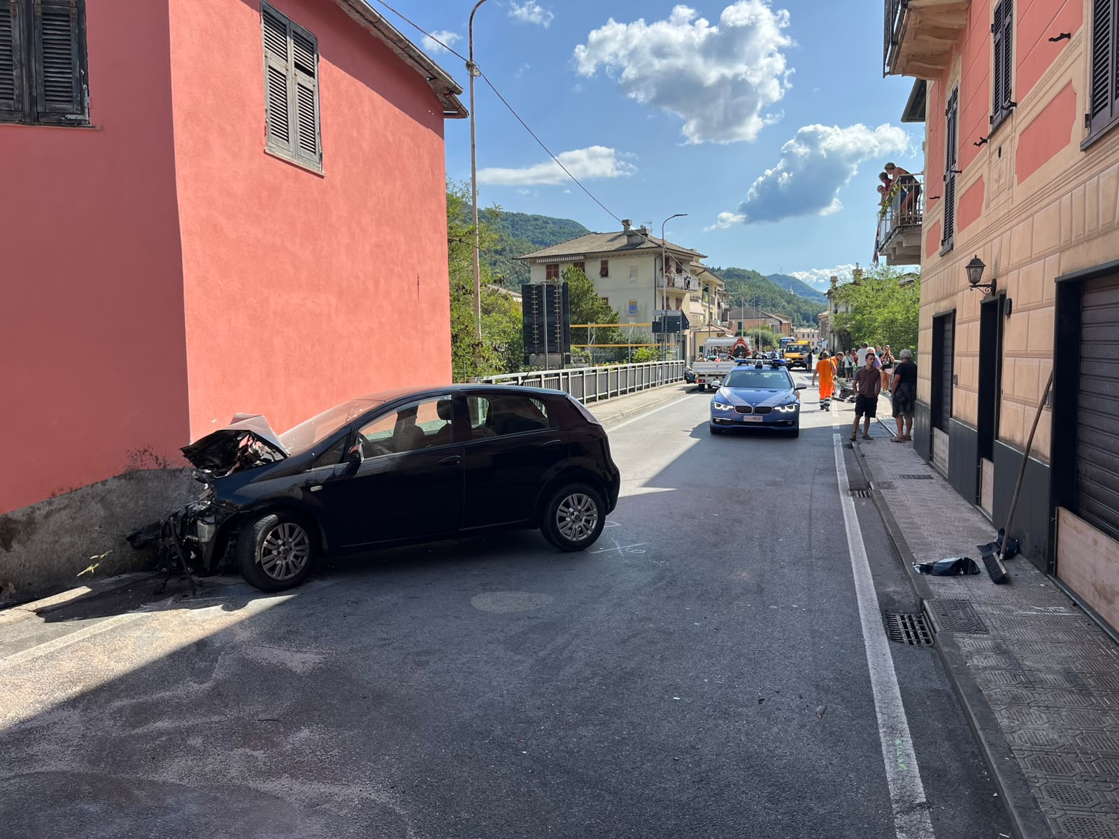 Incidente stradale in località Monleone (Cicagna): feriti un uomo e una donna 