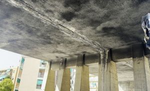 Piazza Cadevilla, i timori dei cittadini di Sturla: "Vogliamo la verità sullo stato del ponte"