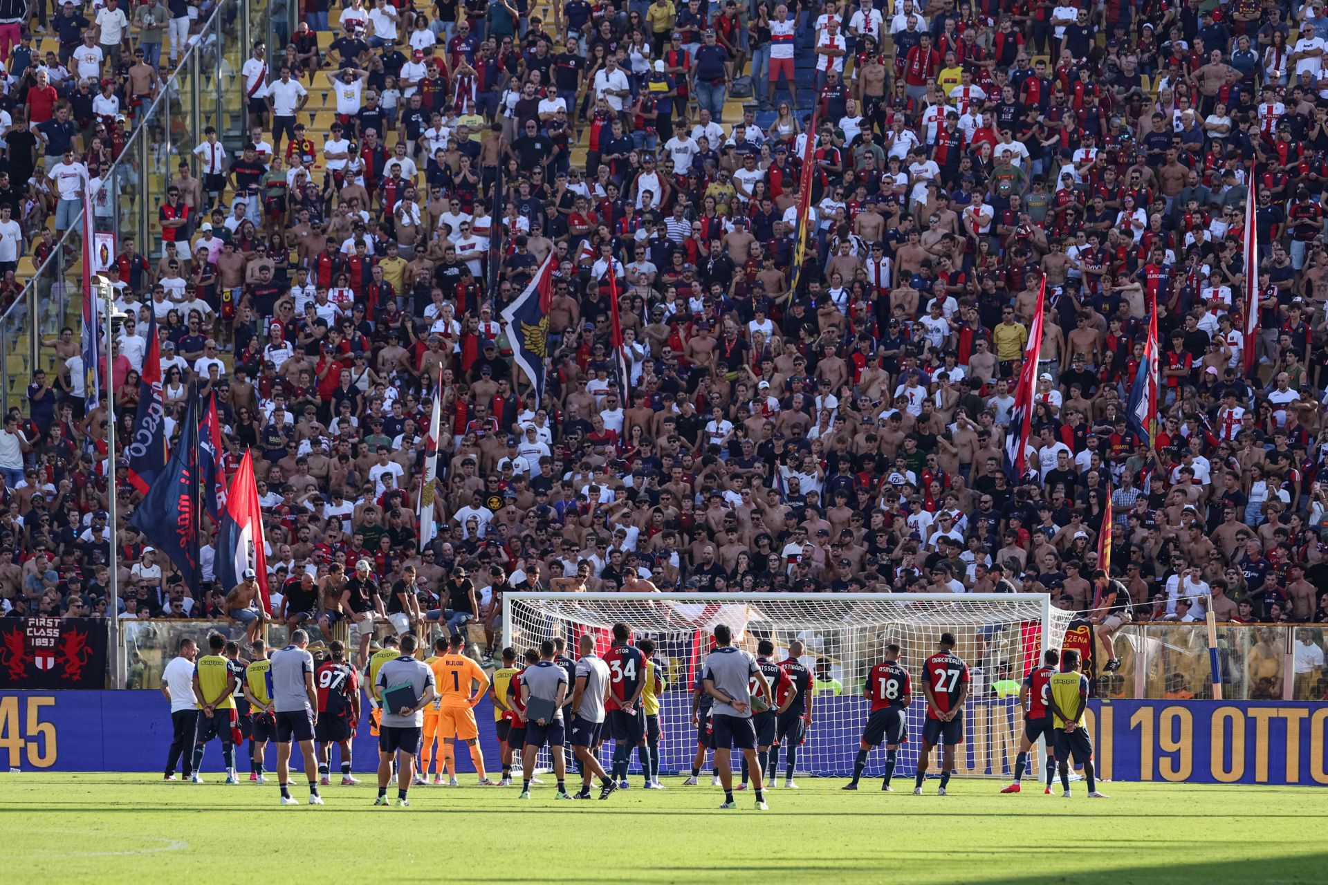 Genoa, Messias incontra i tifosi dopo il ko a Parma: “Giusto che contestino”