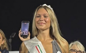 Miss Italia è di Vado Ligure: vince Sarah Rizea, 18enne campionessa di nuoto artistico