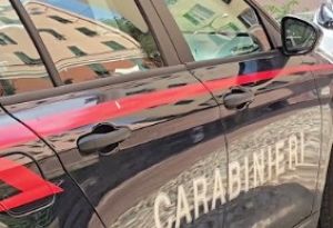 Santa Margherita Ligure: rubano portafoglio sul bus a turista che le blocca e le fa arrestare