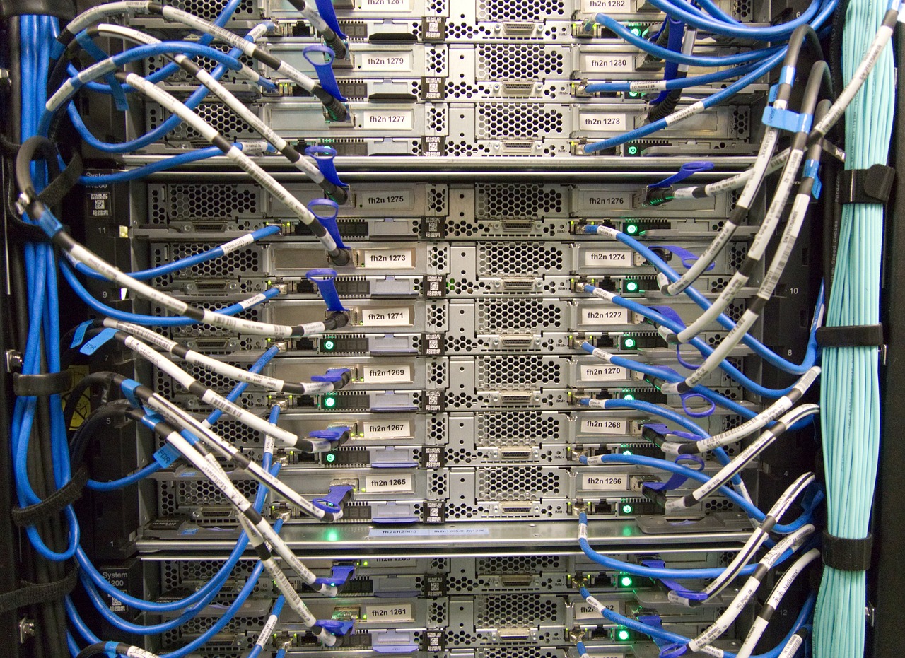 Data center, dal 2027 arrivano nuovi standard UE per consumo energia e acqua