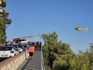 Bergeggi: uomo cade sugli scogli, interviene l'elisoccorso (VIDEO)