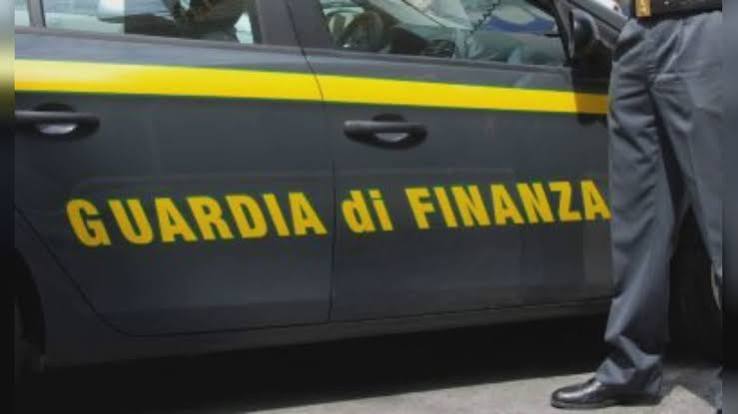 Genova, droga nascosta in aspirapolveri e casse bluetooth: maxi sequestro della Gdf