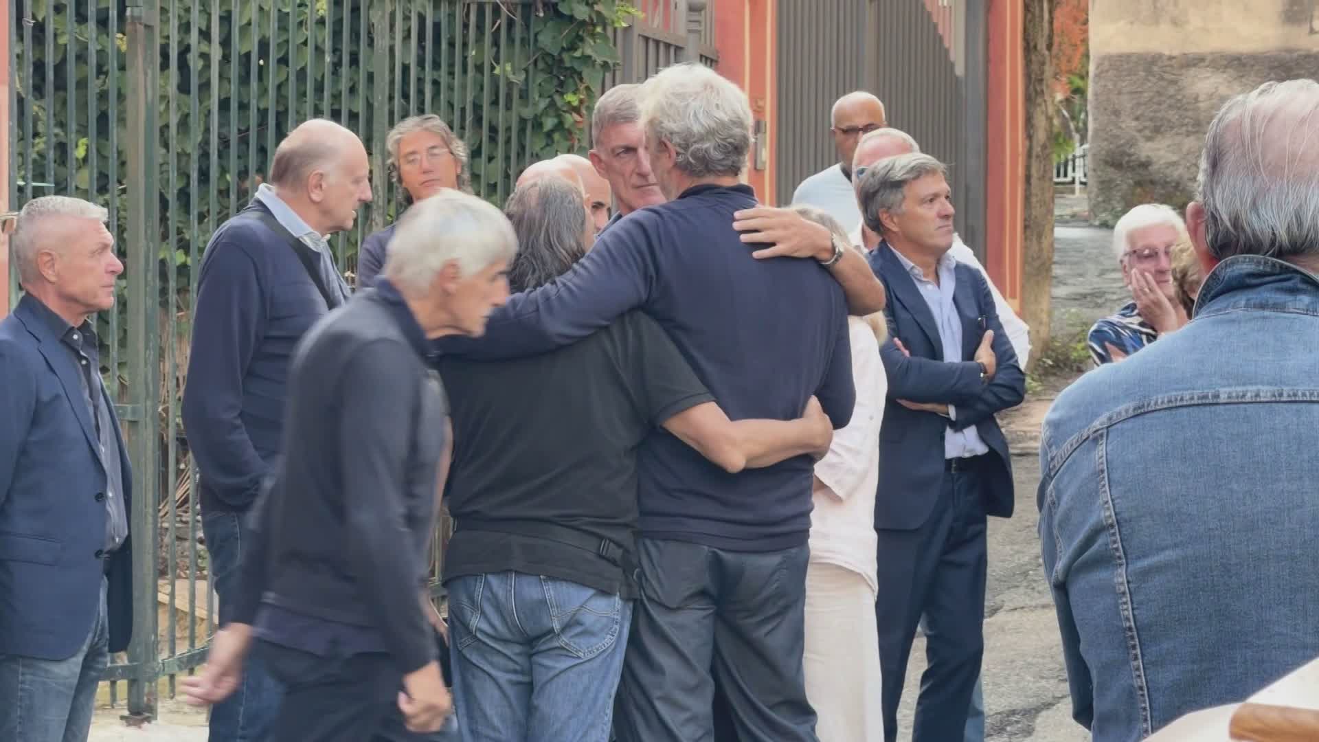 Sampdoria, le immagini dell'ultimo saluto a Battara nel segno dei tanti ex