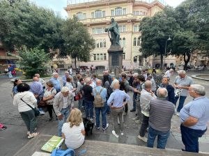 Città dei 15 minuti, la sesta passeggiata urbanistica a Bolzaneto: «Là dove c'era il Polcevera oggi c'è un quartiere»