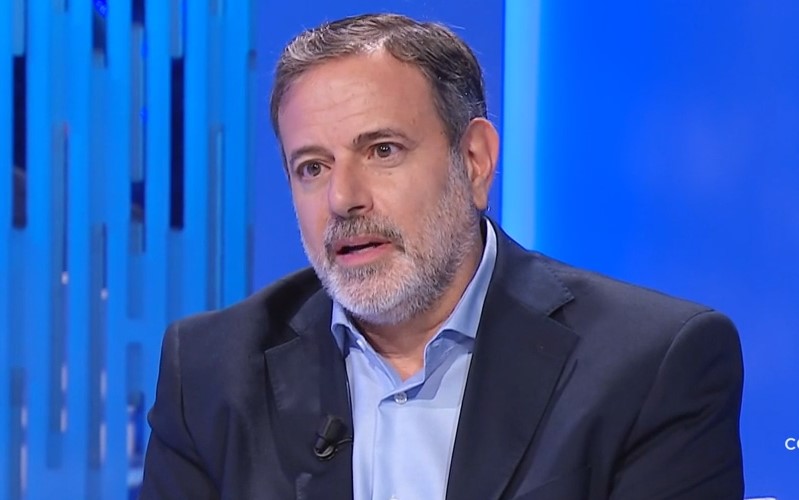 Brizzi, un film sull'IA: "E' quasi dominio macchina-uomo". L'assenza della moglie Salis al Nautico: "Come non mi invitassero a una mia 'prima'"