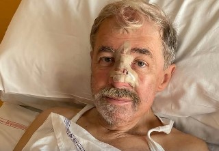 Bucci, intervento lampo al Galliera: "Ringrazio il personale della sanità ligure"