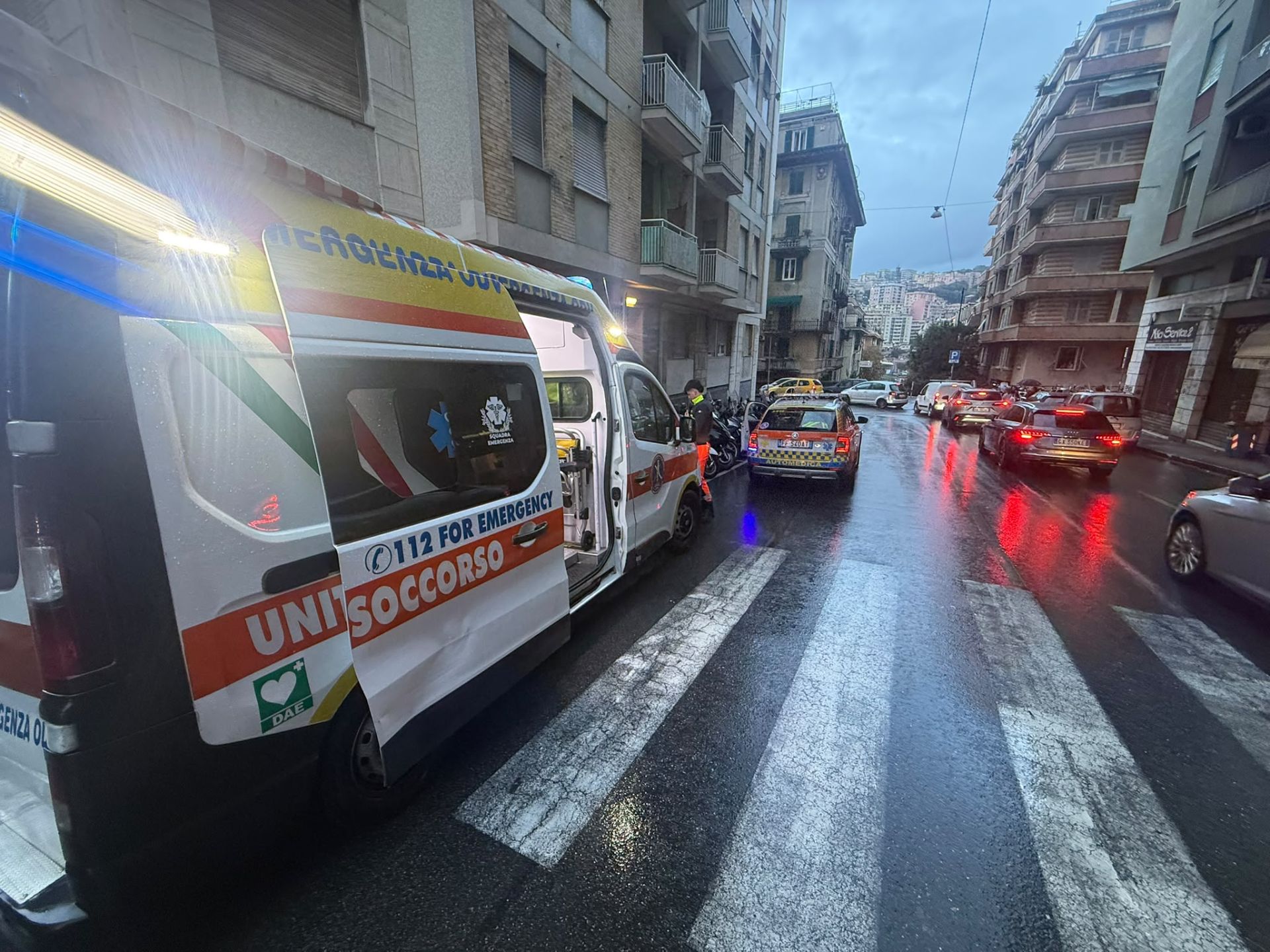 Genova, paura a San Fruttuoso: ragazzino investito sulle strisce mentre va a scuola