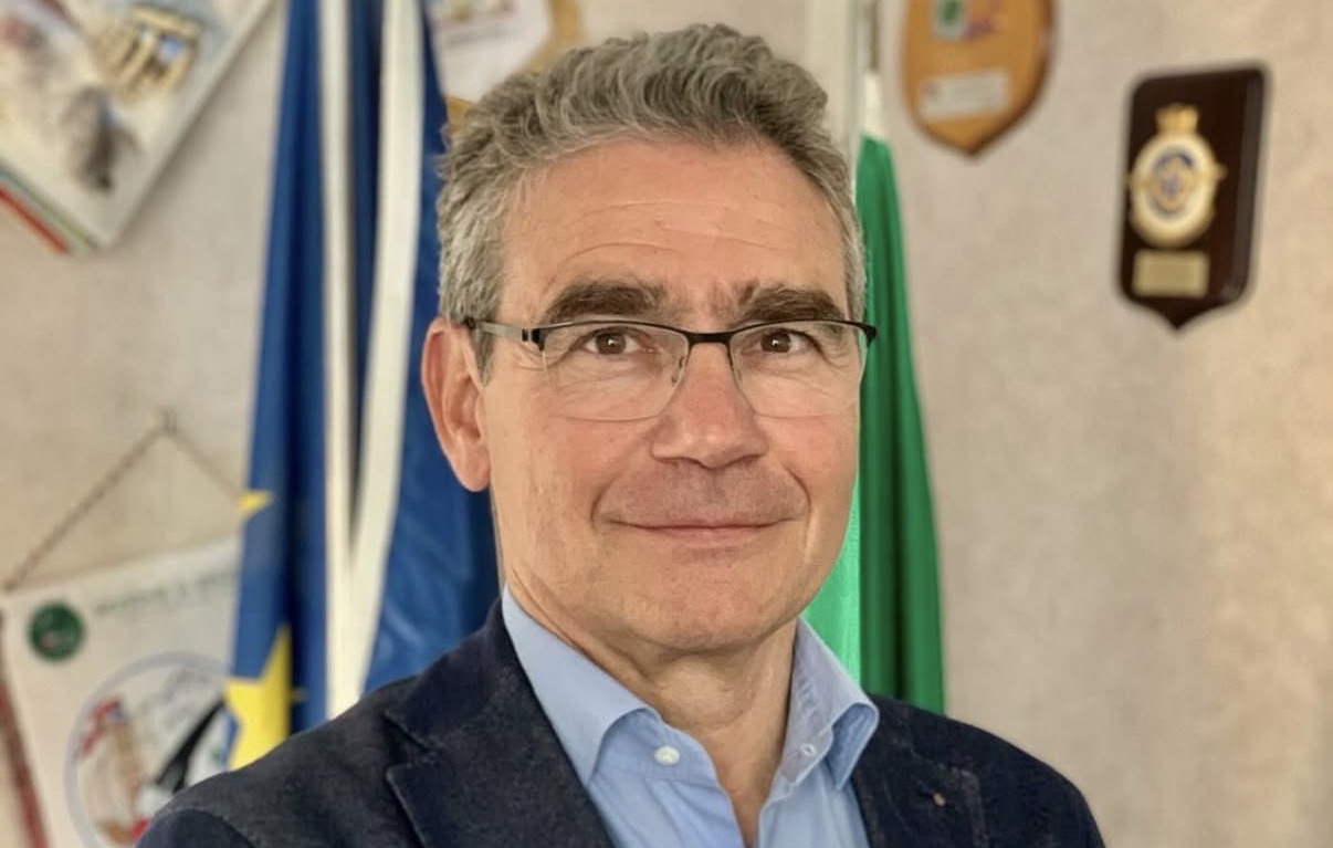 Recco, il Comune blocca incarichi e pagamenti agli evasori fiscali