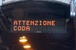Bogliasco, Aurelia: senso unico alternato in galleria per caduta pannelli dalla volta