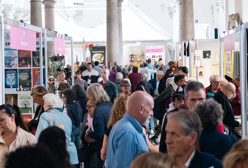 Book Pride 2026, grande successo a Genova per la decima edizione: oltre 100 marchi a Palazzo Ducale