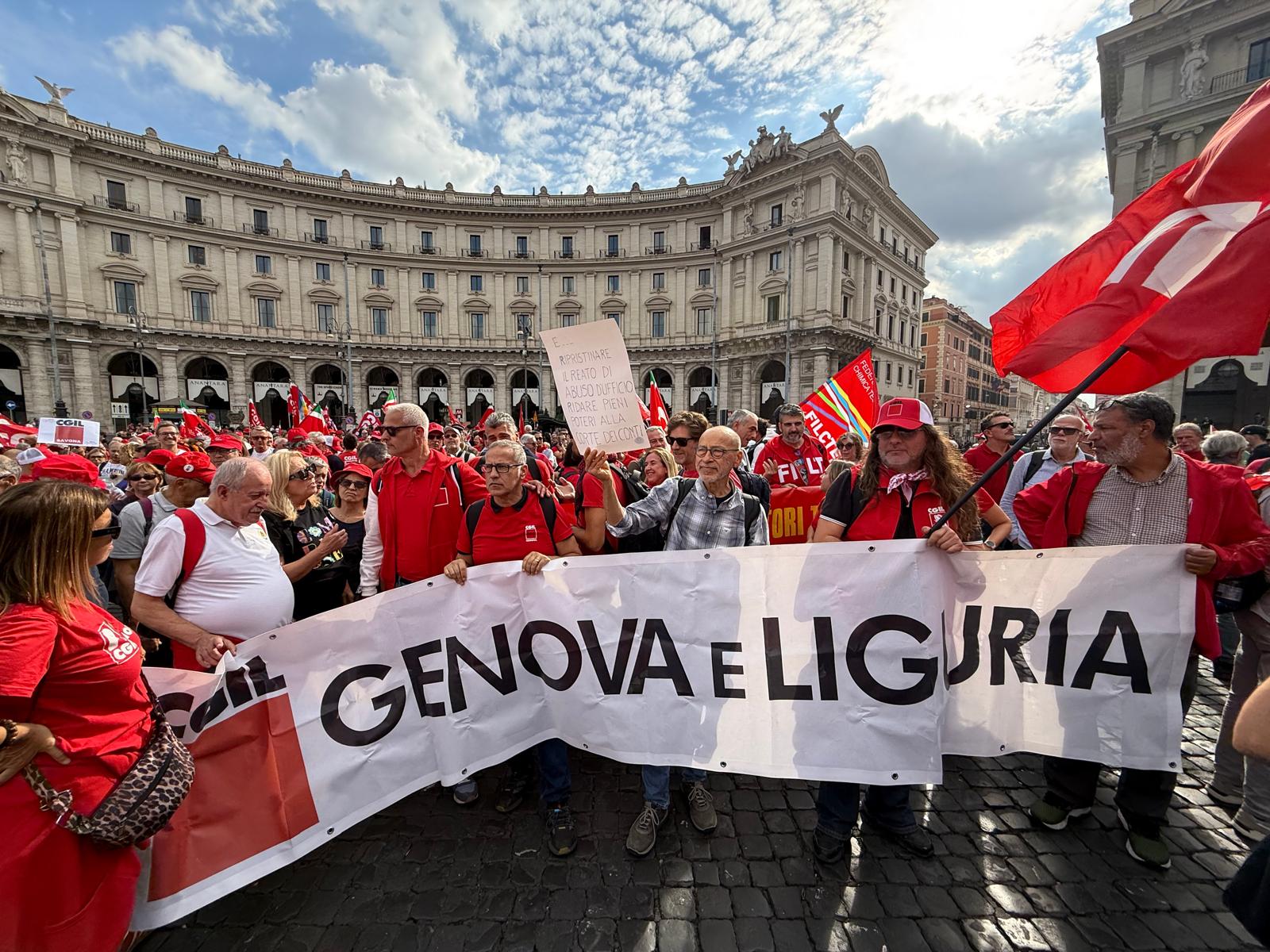 “La Via Maestra”, centinaia di persone dalla Liguria alla manifestazione nazionale a Roma