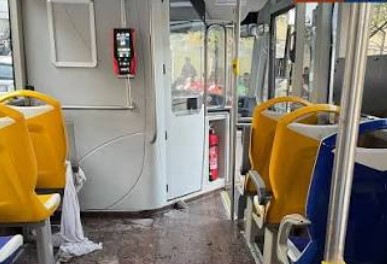 Genova,  violenza sui bus: verificatrice Amt chiede i biglietti sul 49, due giovani la picchiano e la mandano all'ospedale