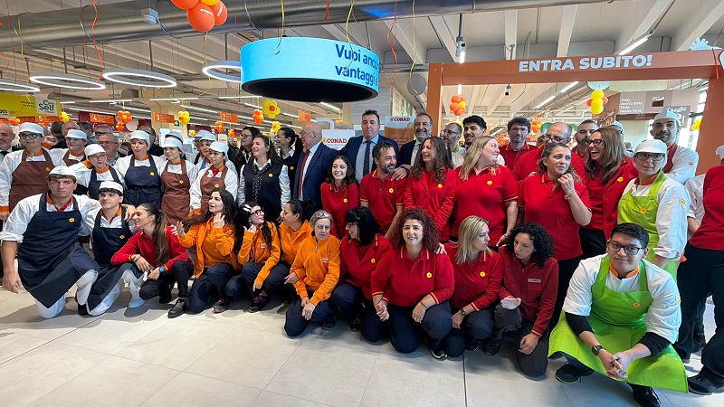 Supermercato, Pet Store e 130 posti auto: a Carignano apre il nuovo punto vendita Conad