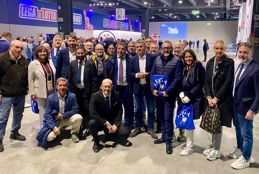Lega, Salvini confermato segretario con il 76%: "Stop soldi a Kiev". Rixi, capodelegazione Liguria: "Ora uniti e più forti di prima"