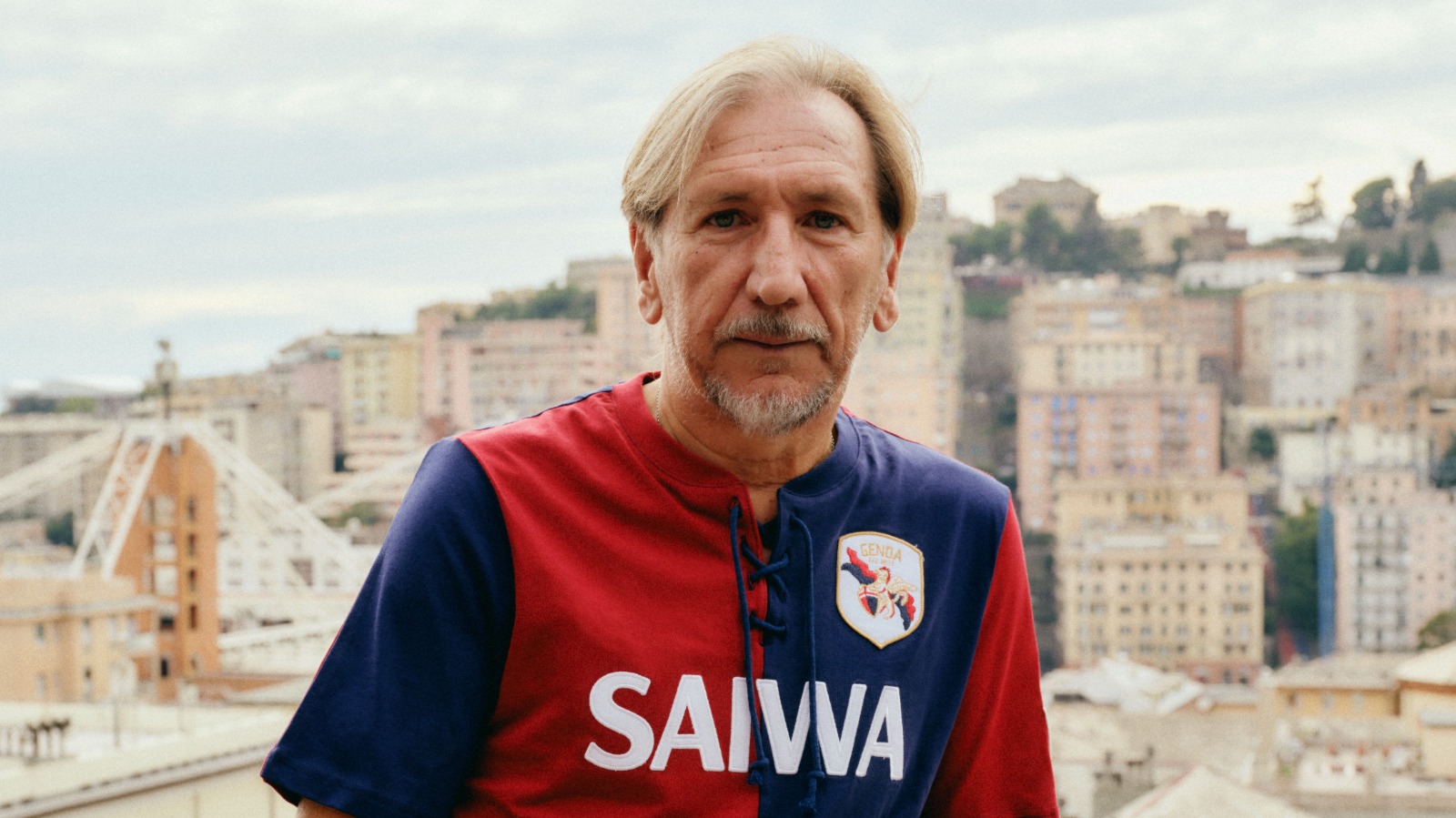 Genoa, una nuova collezione di maglie retrò: il testimonial è Marco Nappi