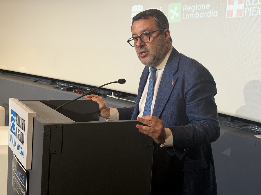 Il ministro Salvini a Genova: "Terzo Valico completato al 97,6%. Manifestazioni? Mio dovere precettare chi non ha diritto di sciopero"